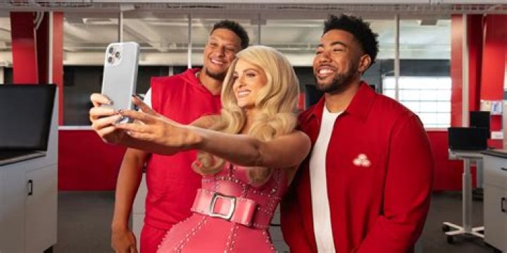 Mahomes Signs Lucrative State Farm Deal